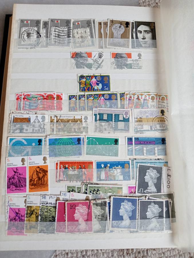 GB-A STONG QEII COLLECTION ON 10 PAGES-GREAT STUDY LOT !!! MANY HIGH VALUE PILED ON EACH OTHER