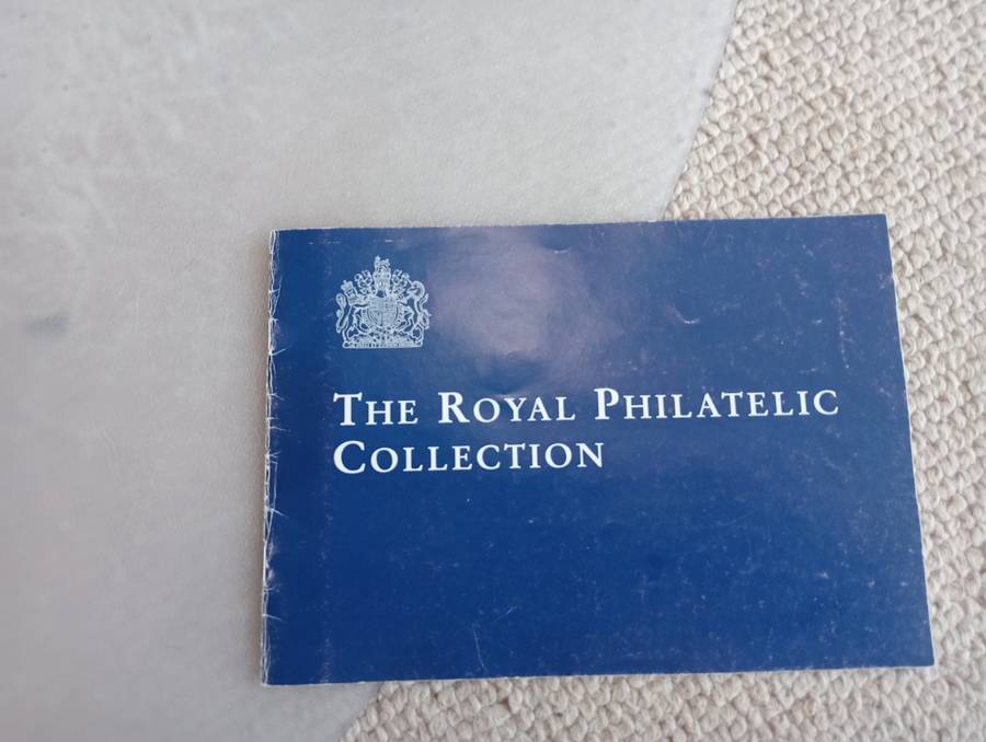 QEII ROYAL COLLECTION INVITATION 2000  { STUNNING }