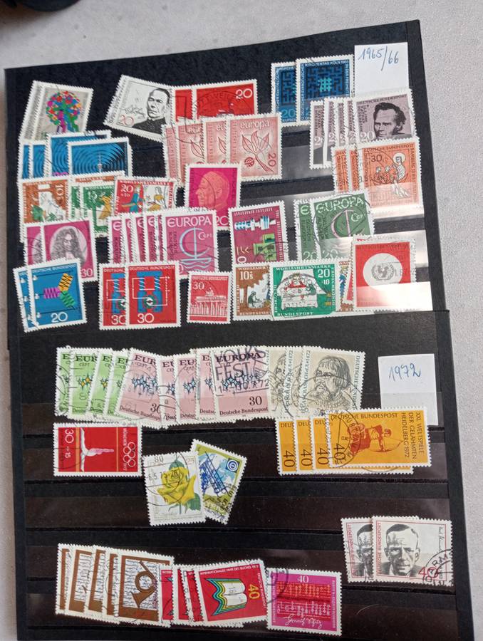 MASSIVE GOOD GERMANY,SAAR AND BERLIN COLLECTION IN CARD BOX WITH ALL THE STOCK CARDS-SEE BELOW