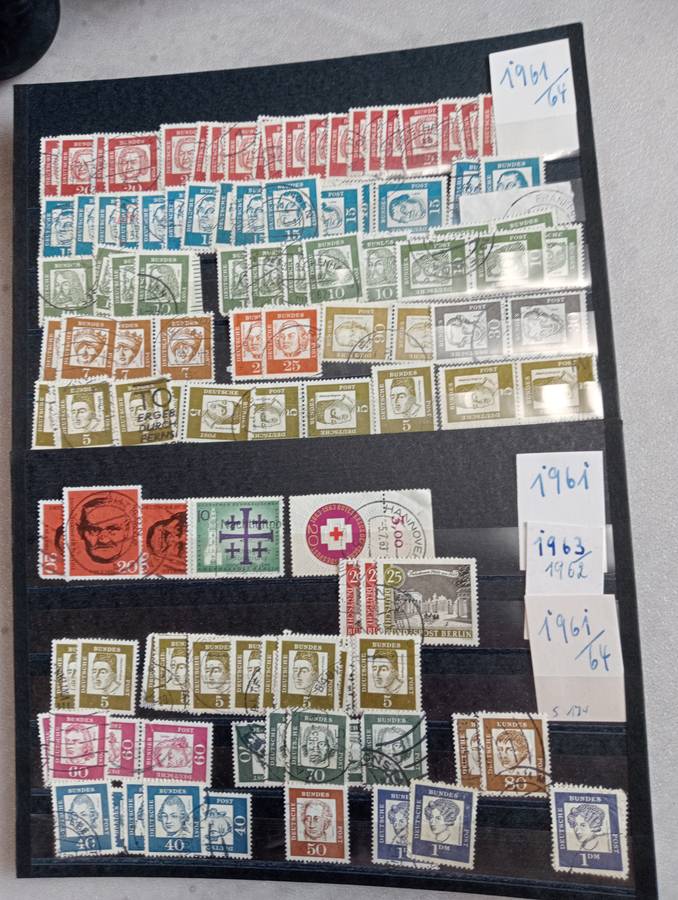 MASSIVE GOOD GERMANY,SAAR AND BERLIN COLLECTION IN CARD BOX WITH ALL THE STOCK CARDS-SEE BELOW