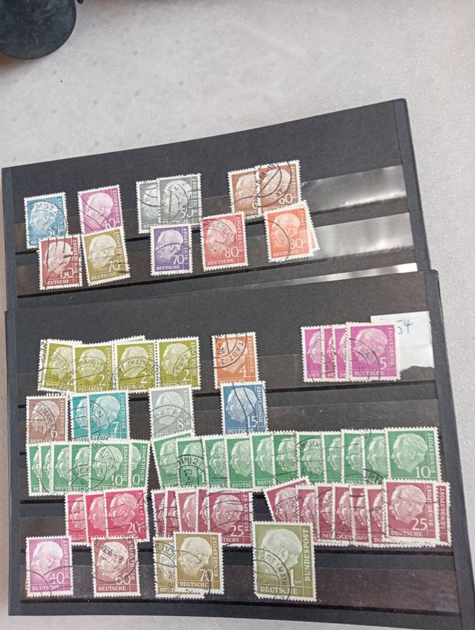 MASSIVE GOOD GERMANY,SAAR AND BERLIN COLLECTION IN CARD BOX WITH ALL THE STOCK CARDS-SEE BELOW