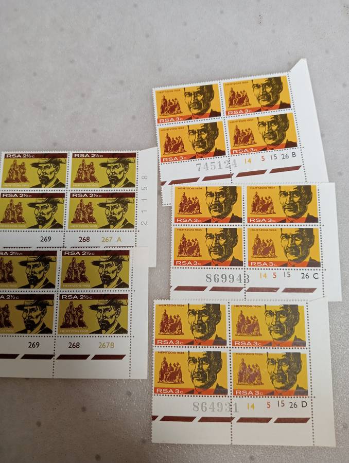 RSA-SUPERB BUNCH OF CONTROLS SOME COLOUR SHIFTS AND MORE ALL UMM-SEE BELOW