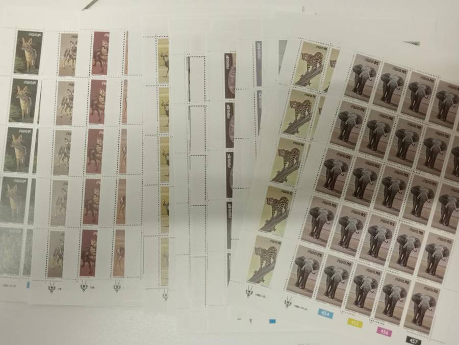SWA-SCARCE DEFINITIVE SET AS FULL SHEETS CTO AND UMM !!!