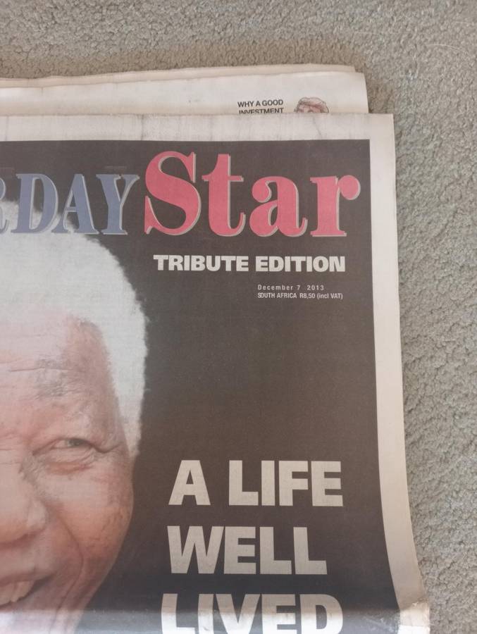 EXTREMELY SCARCE 5 DIFFERENT " MANDELA NEWSPAPERS 2013 " UNREAD AS NEW-ALL PARTS INCLUDED !!