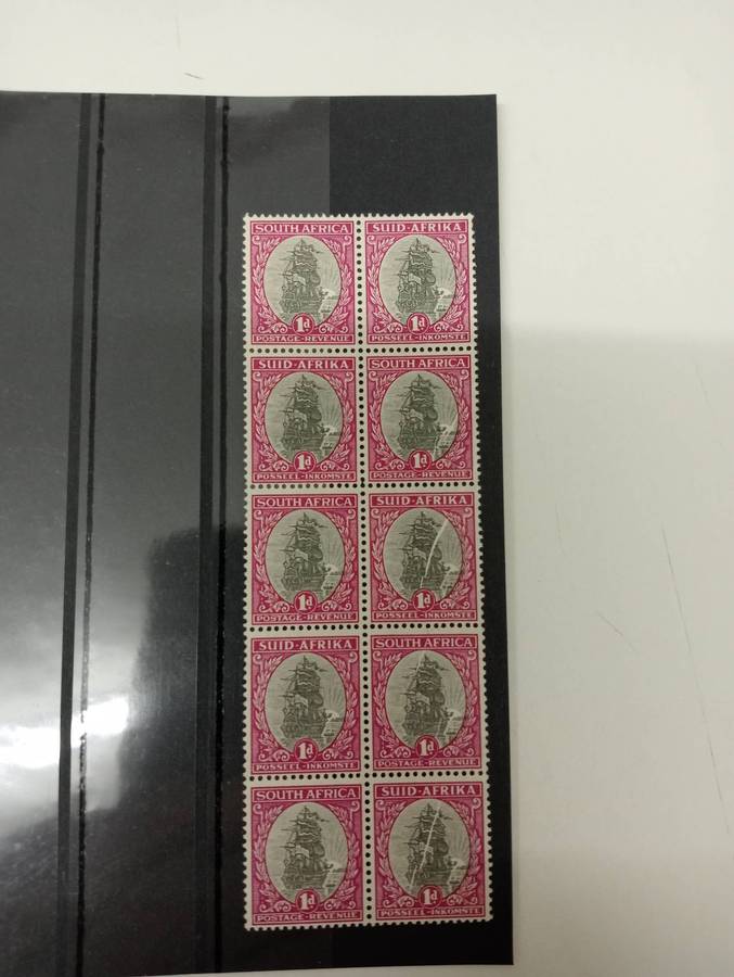 UNION-WELL COLLECTED PANE UMM SHOWING LOVELY FOLDING AFFECTING MANY STAMPS !!