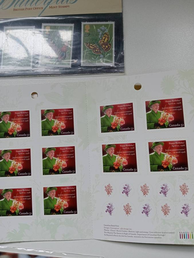 GB-SCARCE LOT BOOKLETS AND MORE