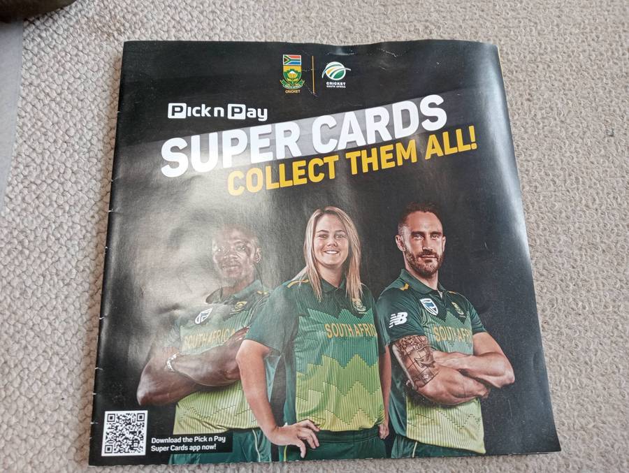 2019 CRICKET  COMPLETE COLLECTORS CARDS 60 CARDS IN BOOKLET