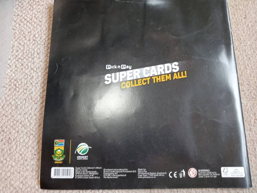 2019 CRICKET  COMPLETE COLLECTORS CARDS 60 CARDS IN BOOKLET