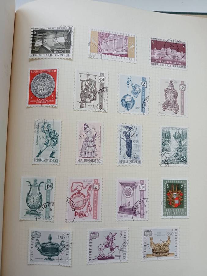 AUSTRIA-VALUABLE RUN-mini sheets included-must scroll down to see all