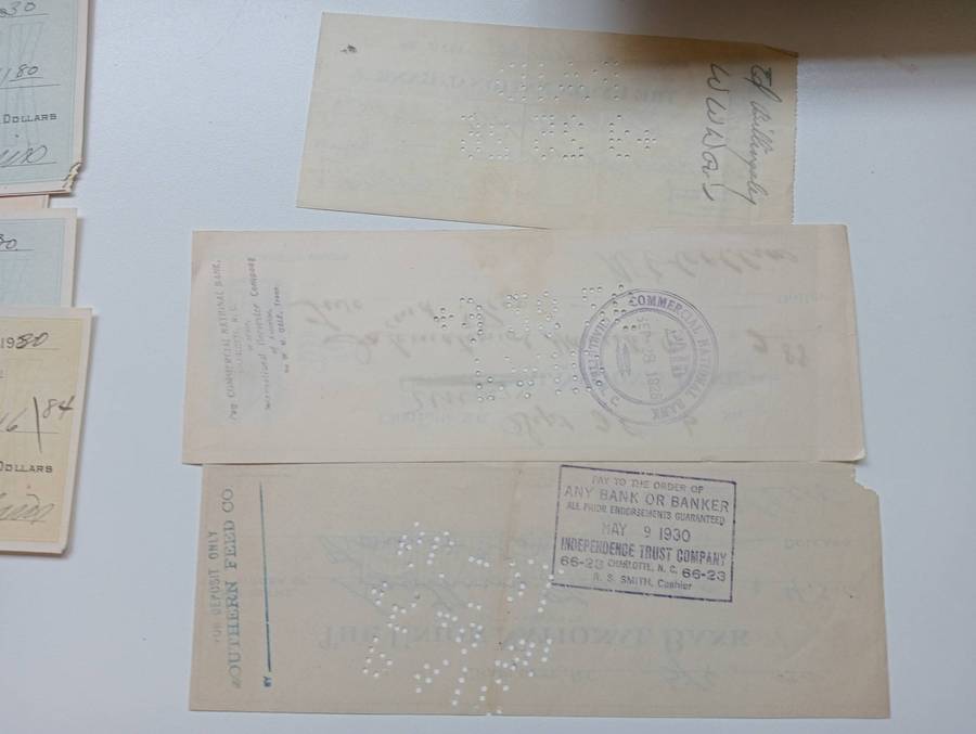 USA 1926-30 NICE GROUP OF CACHETTS ON CHECKS