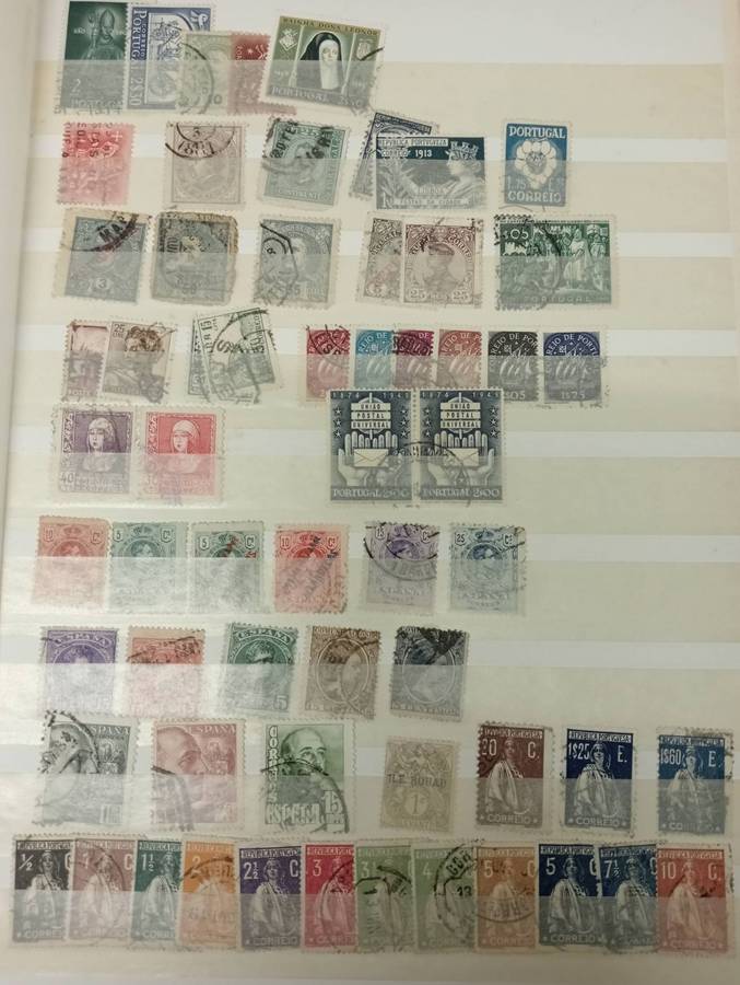 STOCK BOOK WITH A WORLD MIX