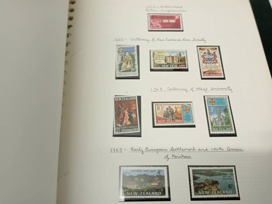 NEW ZEALAND-LOVELY UMM COLLECTION many mini sheets and MORE.NOT NEARLY ALL SHOWN !!