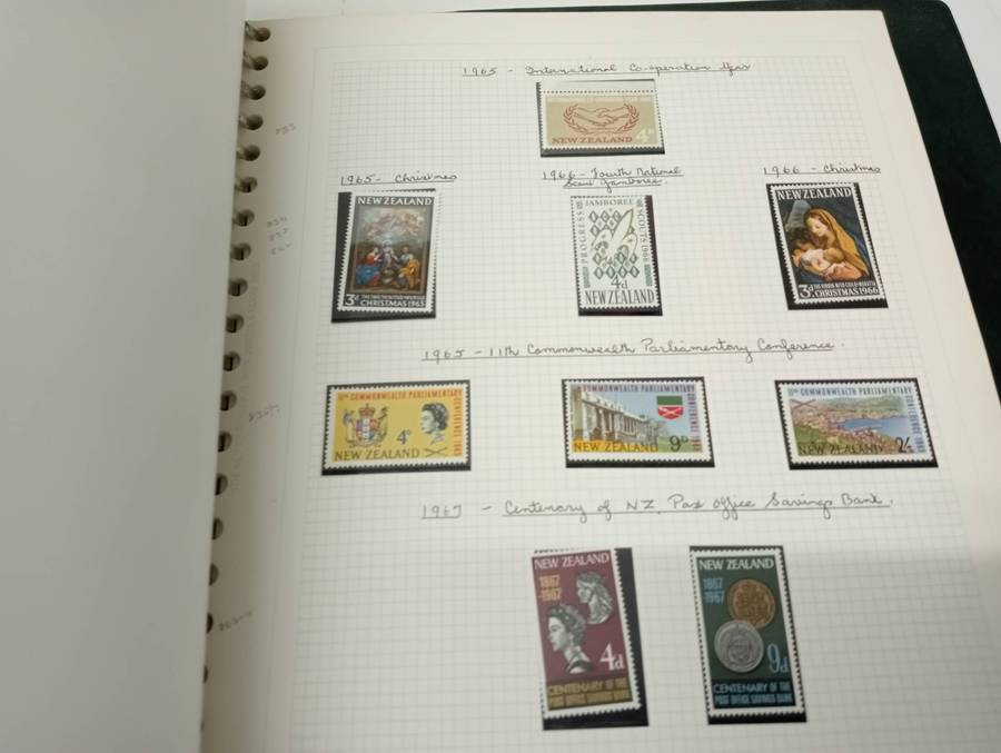 NEW ZEALAND-LOVELY UMM COLLECTION many mini sheets and MORE.NOT NEARLY ALL SHOWN !!