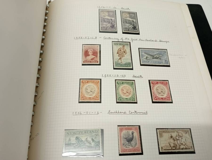 NEW ZEALAND-LOVELY UMM COLLECTION many mini sheets and MORE.NOT NEARLY ALL SHOWN !!