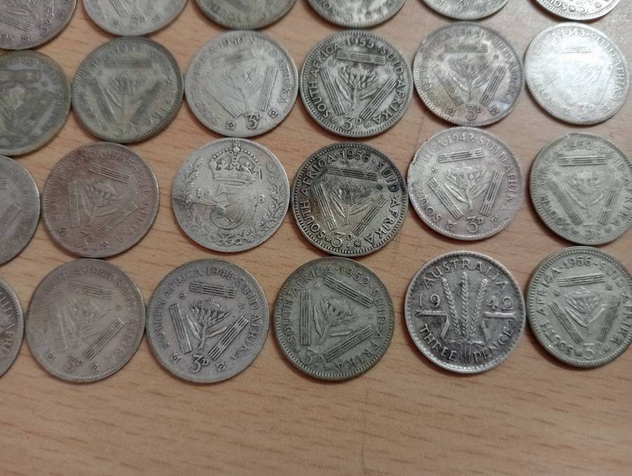 44 " 3d Tickies " 2 are not UNION BUT ARE SILVER ABOUT 62 grams.ONE 1818 !!