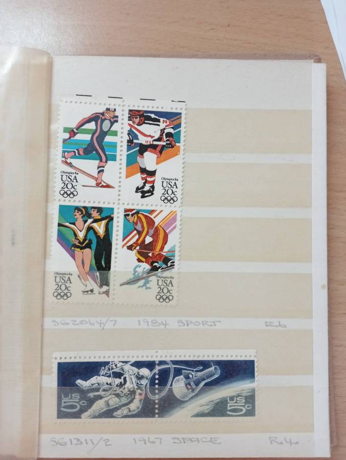 SMALL STOCK BOOK WITH UMM  THEMATIC SETS