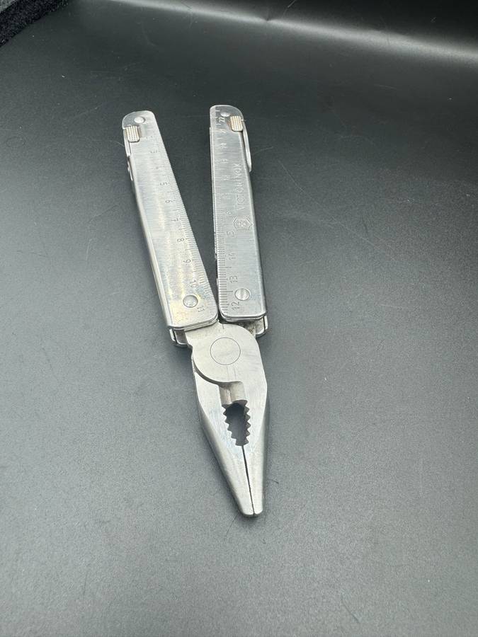 Victorinox Multitool