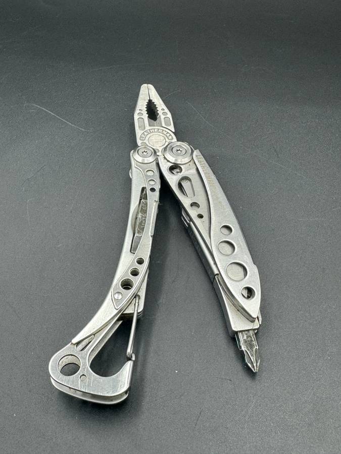 Leatherman Skeletool