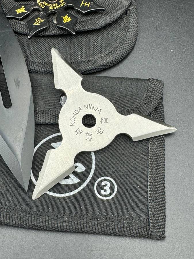 Smith and Wesson Throwing Knives