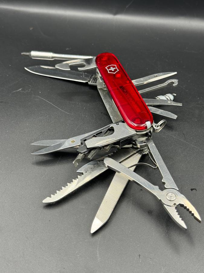 Victorinox CyberTool L With Fold-Out Bit Case - Transparent Red, 91mm