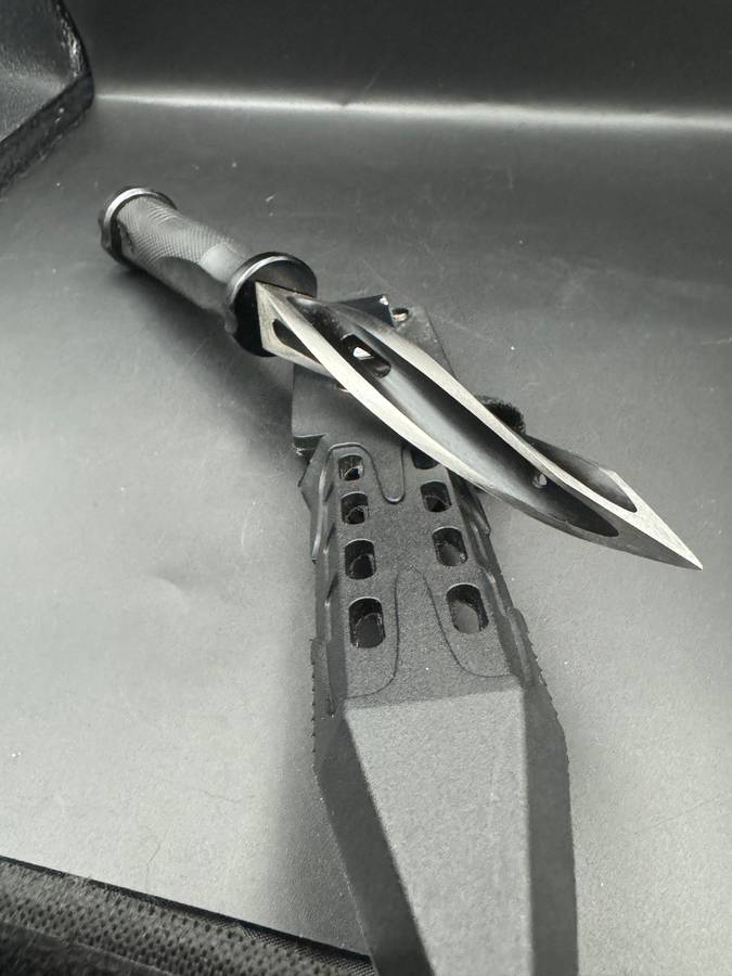 United Cutlery Cyclone Boot Knife With Custom Vortec Sheath UC3287