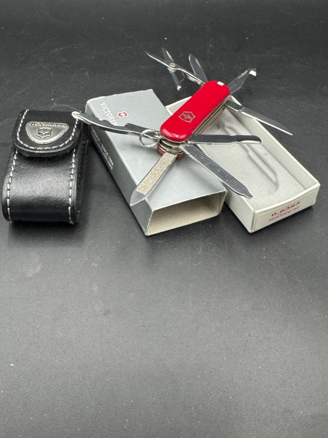 Victorinox  Mini Champ with LEATHER POUCH