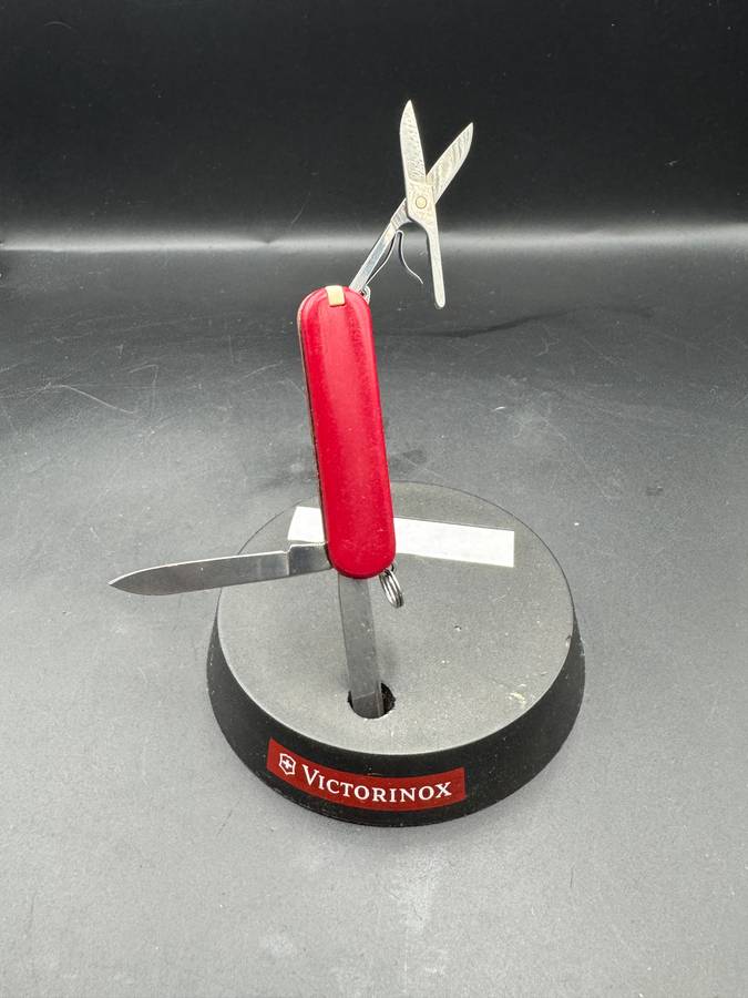 Victorinox Classic SD