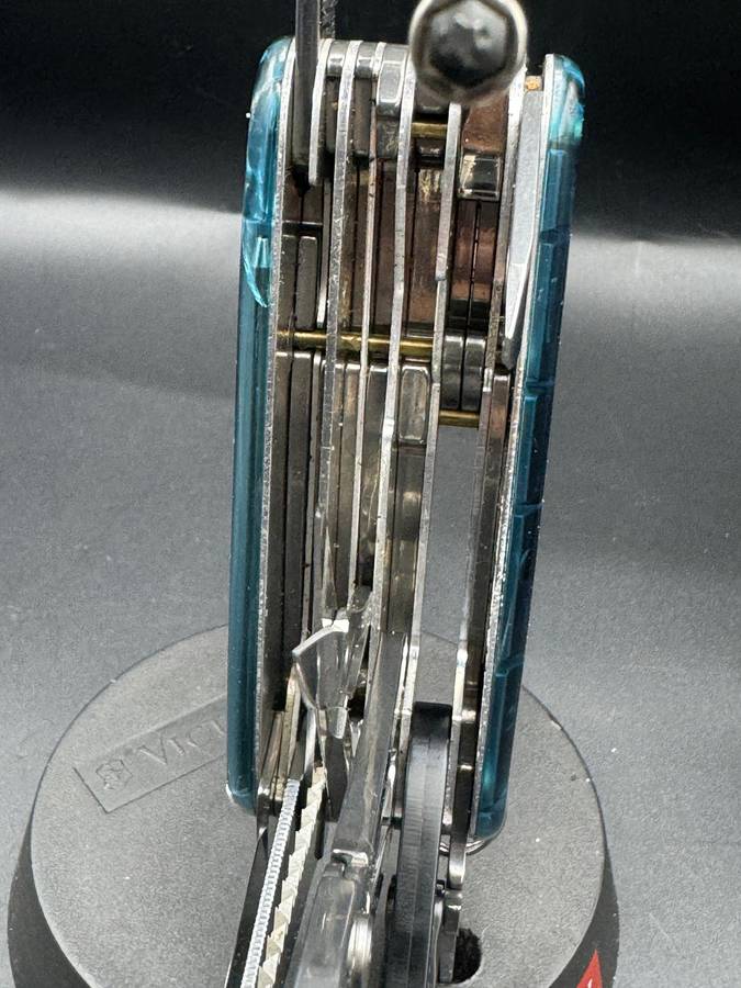 Victorinox CyberTool L With Fold-Out Bit Case - Transparent Aqua , 91mm