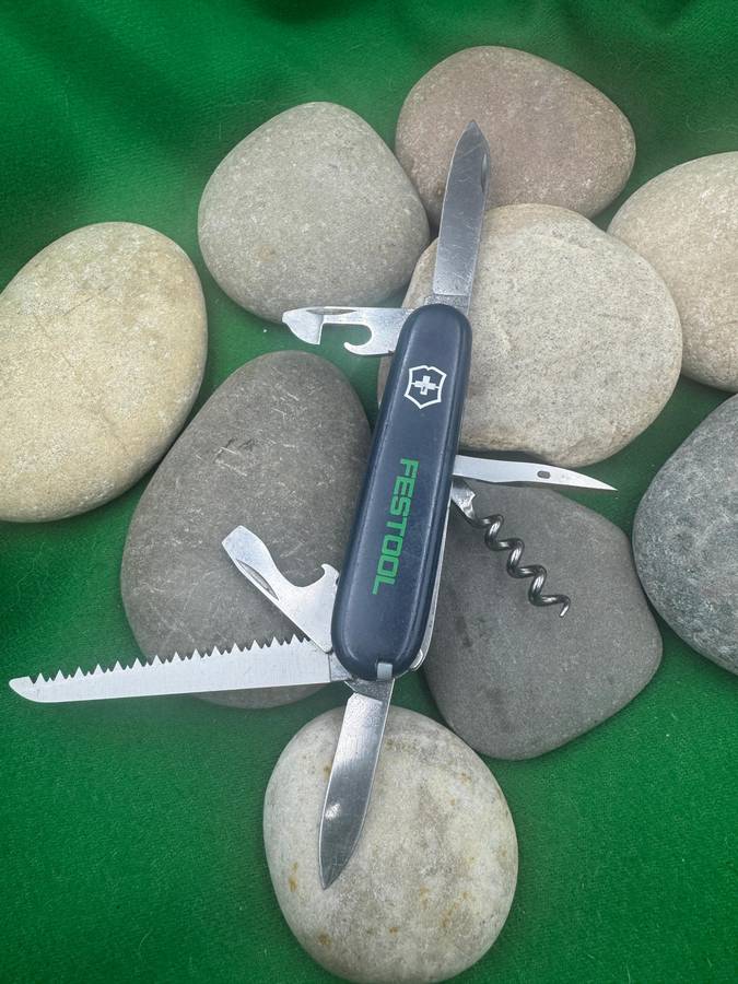 Victorinox Festool Camper