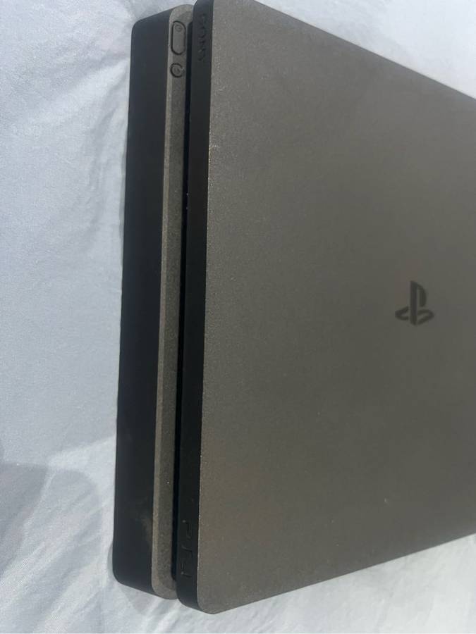 Sony PlayStation 4 with 2 controllers 1TB