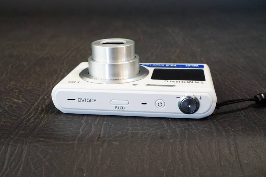 Samsung DV150F digital camera 16.2MP 5x optical zoom dual LCD screen