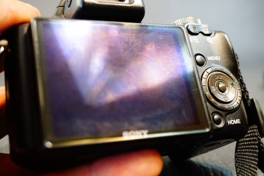 Sony Cyber-shot DSC-H50 Compact Bridge Digital Camera 9MP CCD 15x Zoom **Good Condition**