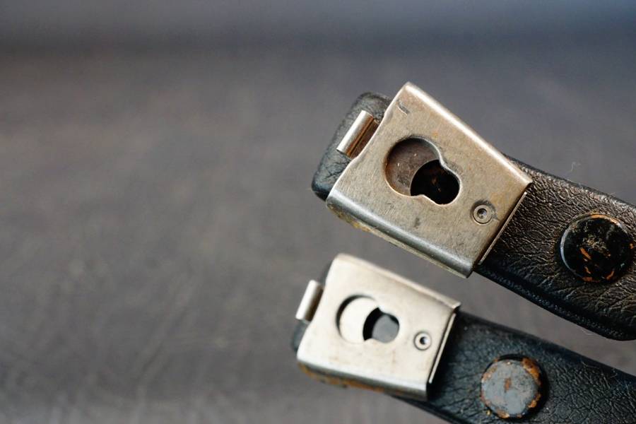 Mamiya Genuine Neck Shoulder Strap With Lugs For RB67 RZ67 M645 **Good Condition**