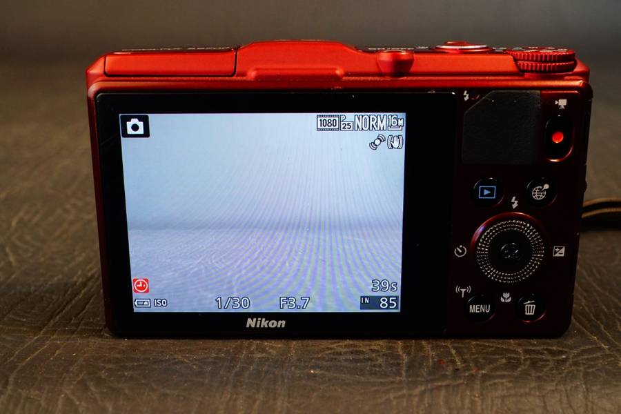 Nikon Coolpix S9700 16.05MP Compact Digital Camera with 30x Optical Zoom  **Great Condition**