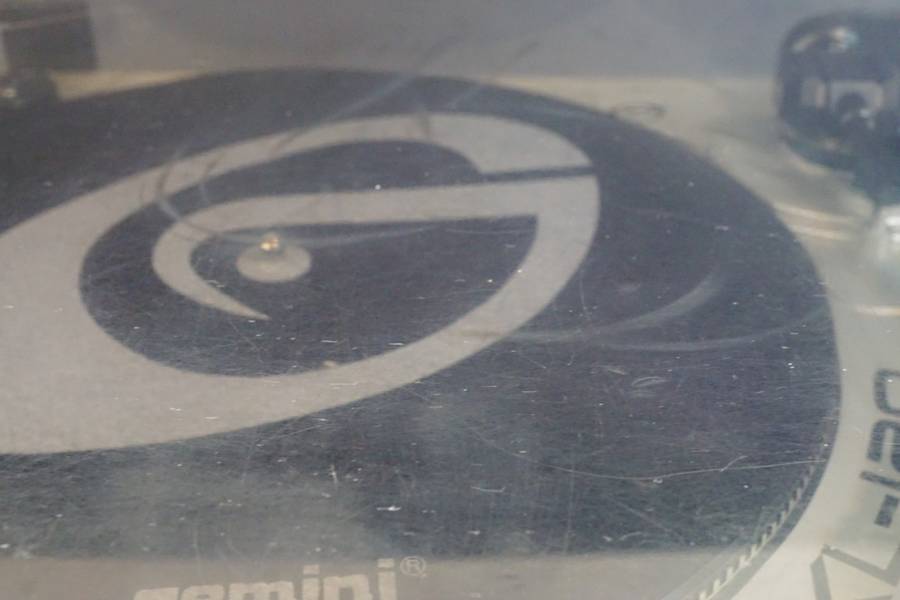 Gemini XL120 Belt Drive Turntable with Dustcover **Great Condition**