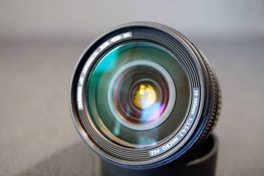 Tamron AF 28-300mm F/3.5-6.3 XR Di LD Aspherical Zoom Lens in Canon EF Mount   **Great Condition**