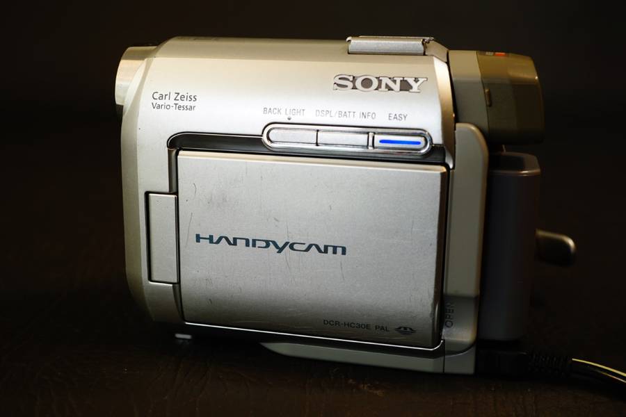 Sony DCR-HC30E MiniDv Mini Dv Camera Stereo Camcorder **Good Condition**
