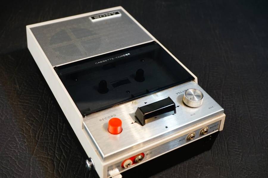 Vintage Sony TC-12 Tapecorder Cassette Corder Tokyo Japan in Micro Case **Excellent Condition**