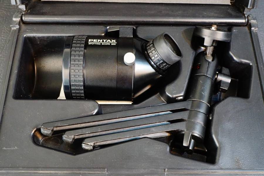 Pentax Spotting Scope 300 Telephoto Mirror Spotting Scope with Case **Excellent Condition**
