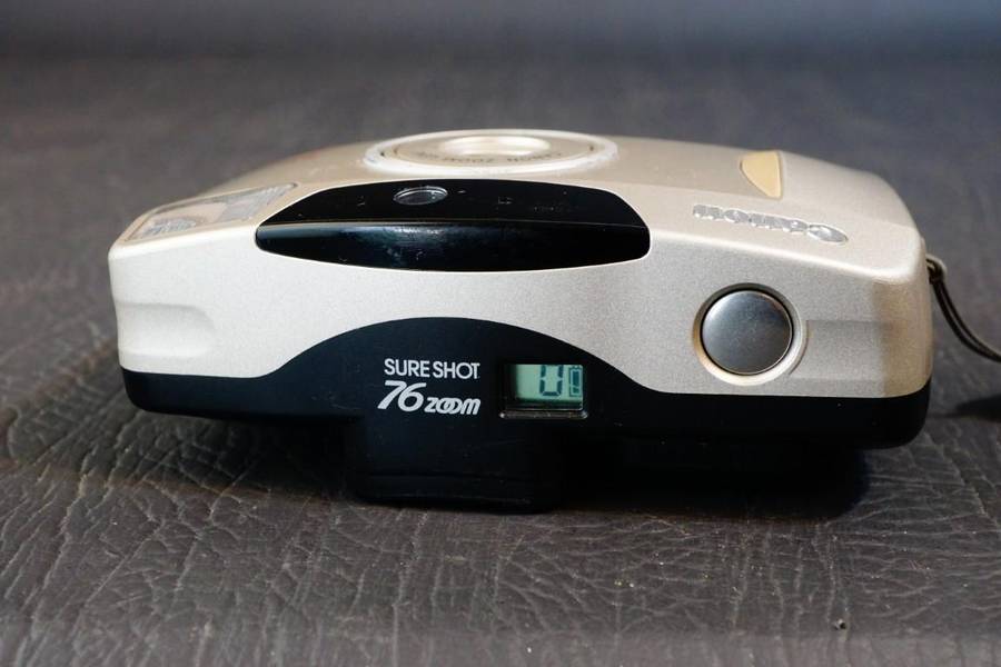 Canon Sure Shot 76 Zoom Point and Shoot AF Film Camera with 38-78mm Zoom Lens **Good Condition**