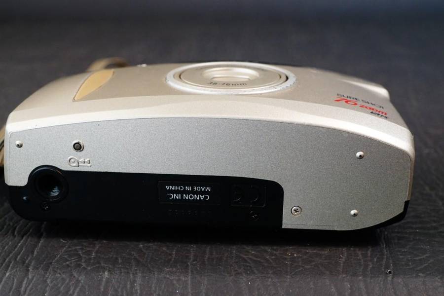 Canon Sure Shot 76 Zoom Point and Shoot AF Film Camera with 38-78mm Zoom Lens **Good Condition**