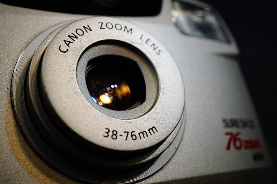 Canon Sure Shot 76 Zoom Point and Shoot AF Film Camera with 38-78mm Zoom Lens **Good Condition**