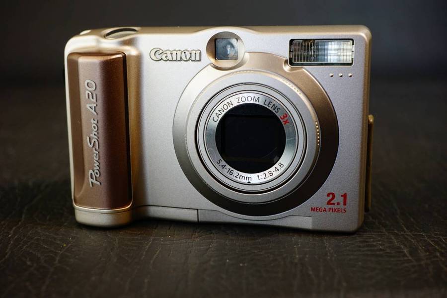 Canon PowerShot A20 2.1MP 3x Zoom Compact Digital Camera **Great Condition**