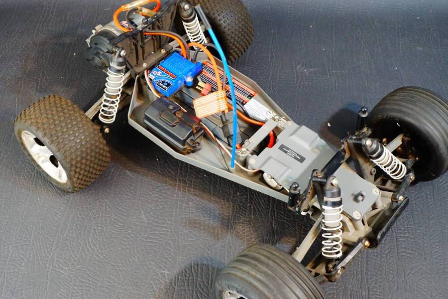 Traxxas Rustler 2wd Brushed OFF ROAD STADIUM TRUCK in Box **Great Condition**