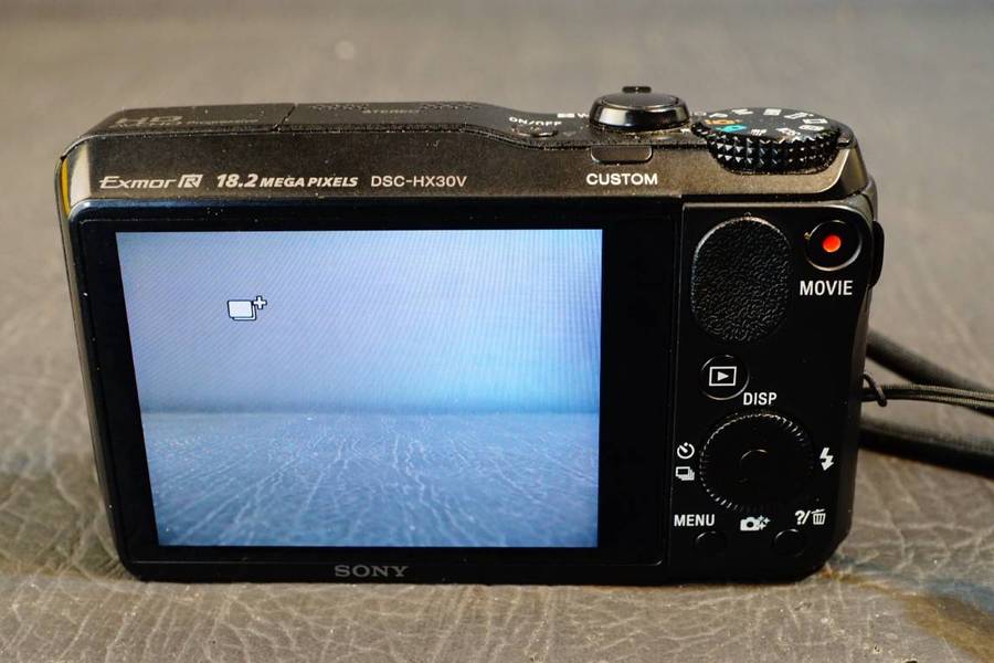 Sony Cyber-shot DSC-HX30V 18.2MP Compact Digital Camera 20x Zoom Lens **Good Condition**
