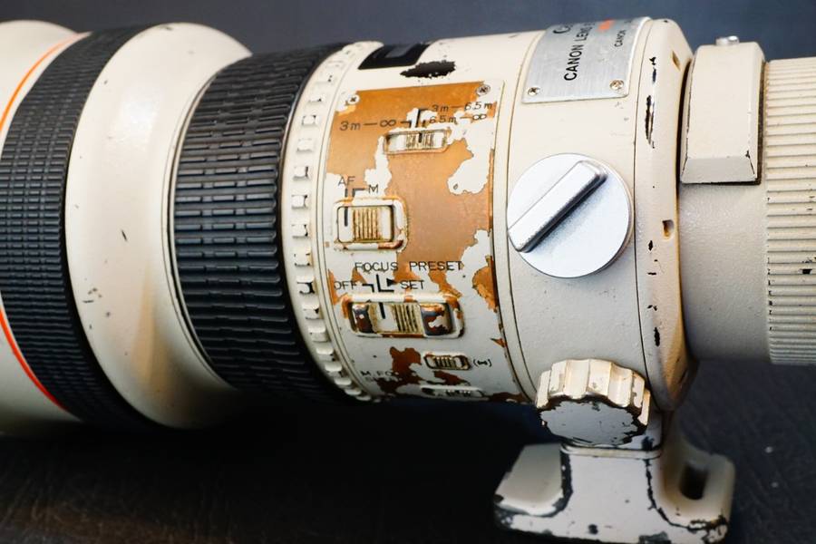 Canon EF 300mm f2.8 L Series Ultrasonic Lens in Canon AF Mount   **Good Condition, Well Used**