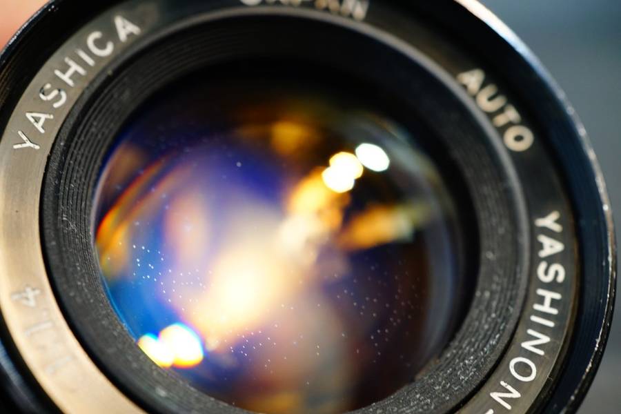 Yashica 50mm f1.4 Yashinon-DX Lens M42 Screw Mount  **Good Condition**