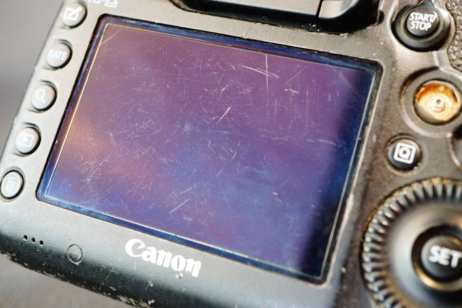 Canon EOS 5D Mark III 22.3MP Digital SLR Camera Body Full Frame Sensor **Working BUT VERY WELL USED*