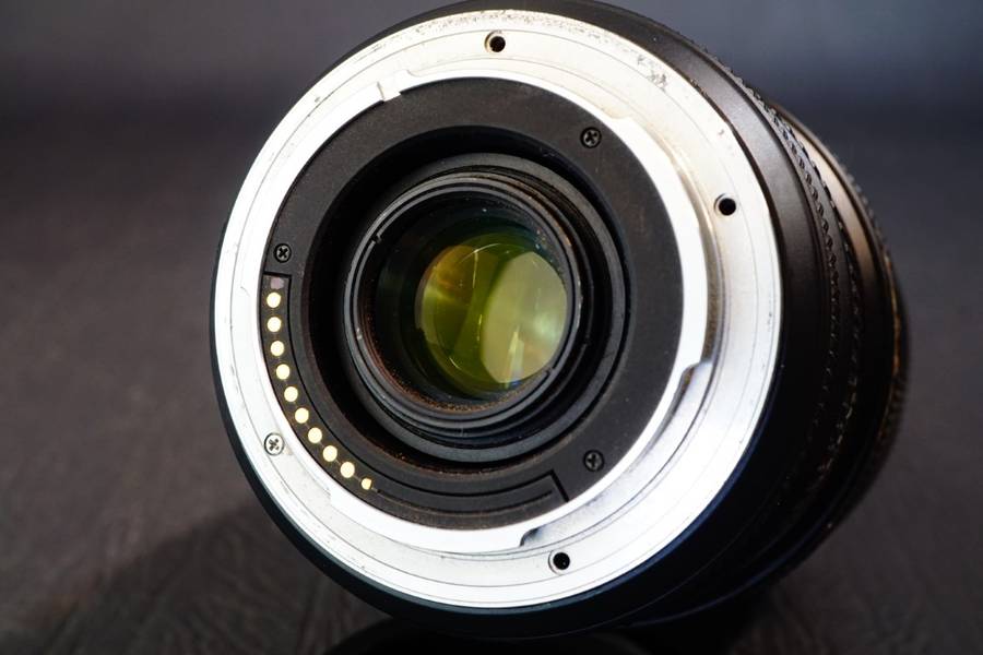Contax Carl Zeiss Vario-Sonnar 70-300mm f/4-5.6 for Canon EF Mount