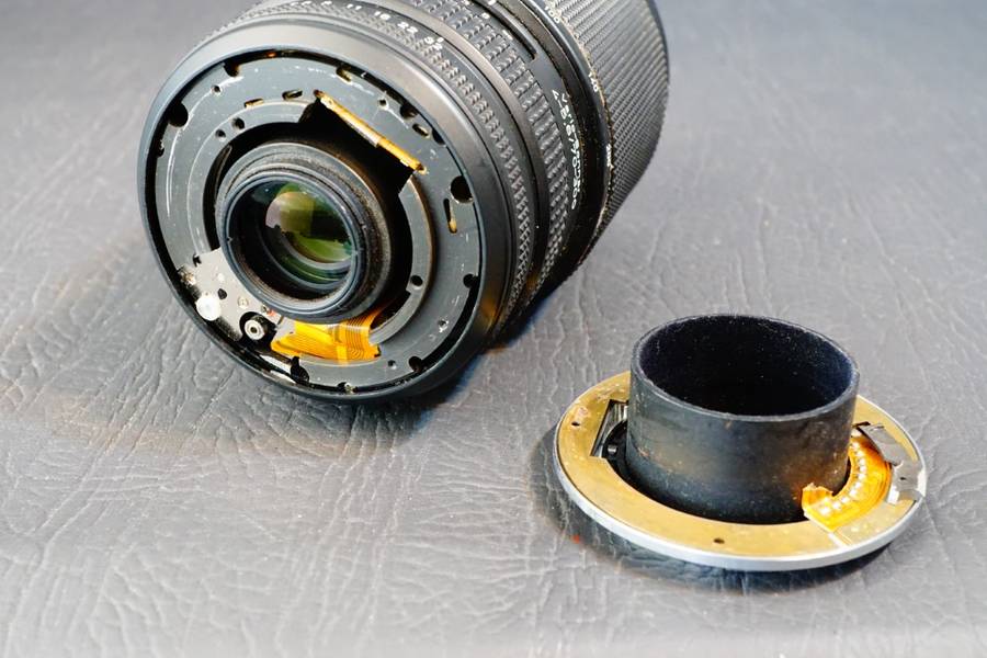 Contax Carl Zeiss Vario-Sonnar 70-300mm f/4-5.6 for Canon EF Mount